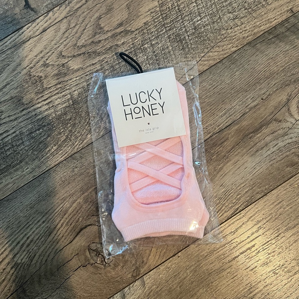 NWTs lucky honey ballet inspired isla grip sock in ballet pink 🩰 - Picture 5 of 7
